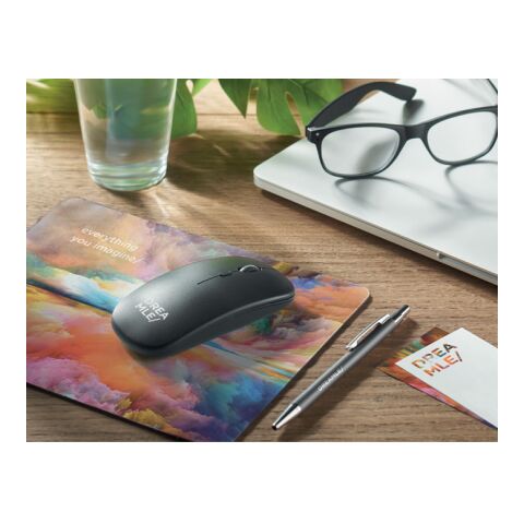 Rechargeable wireless mouse