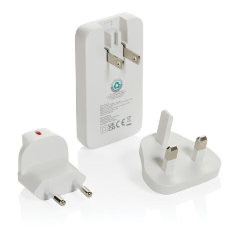 Fluxo RCS 65W flat GAN charger with universal connectors White