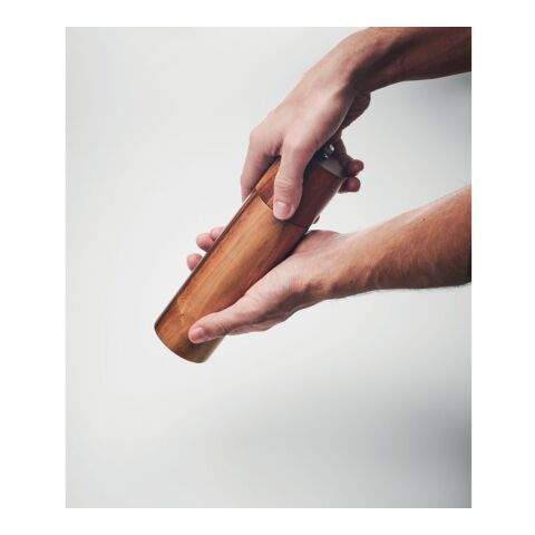 Pepper grinder in acacia wood wood | No Branding | not available | not available | not available