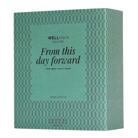 Wellmark 100 ml room spray and 70 ml Tender Affection candle gift set Green flash