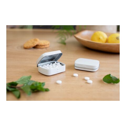 Tin case with mints Rocco white | No Branding | not available | not available